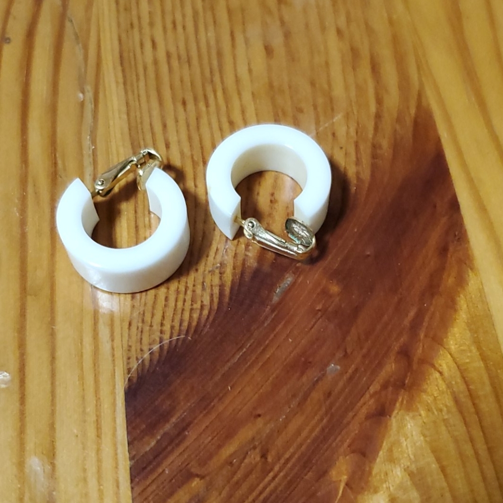 Vintage white clip on earrings